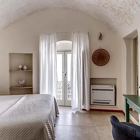 Fiore Bed & Breakfast 3*